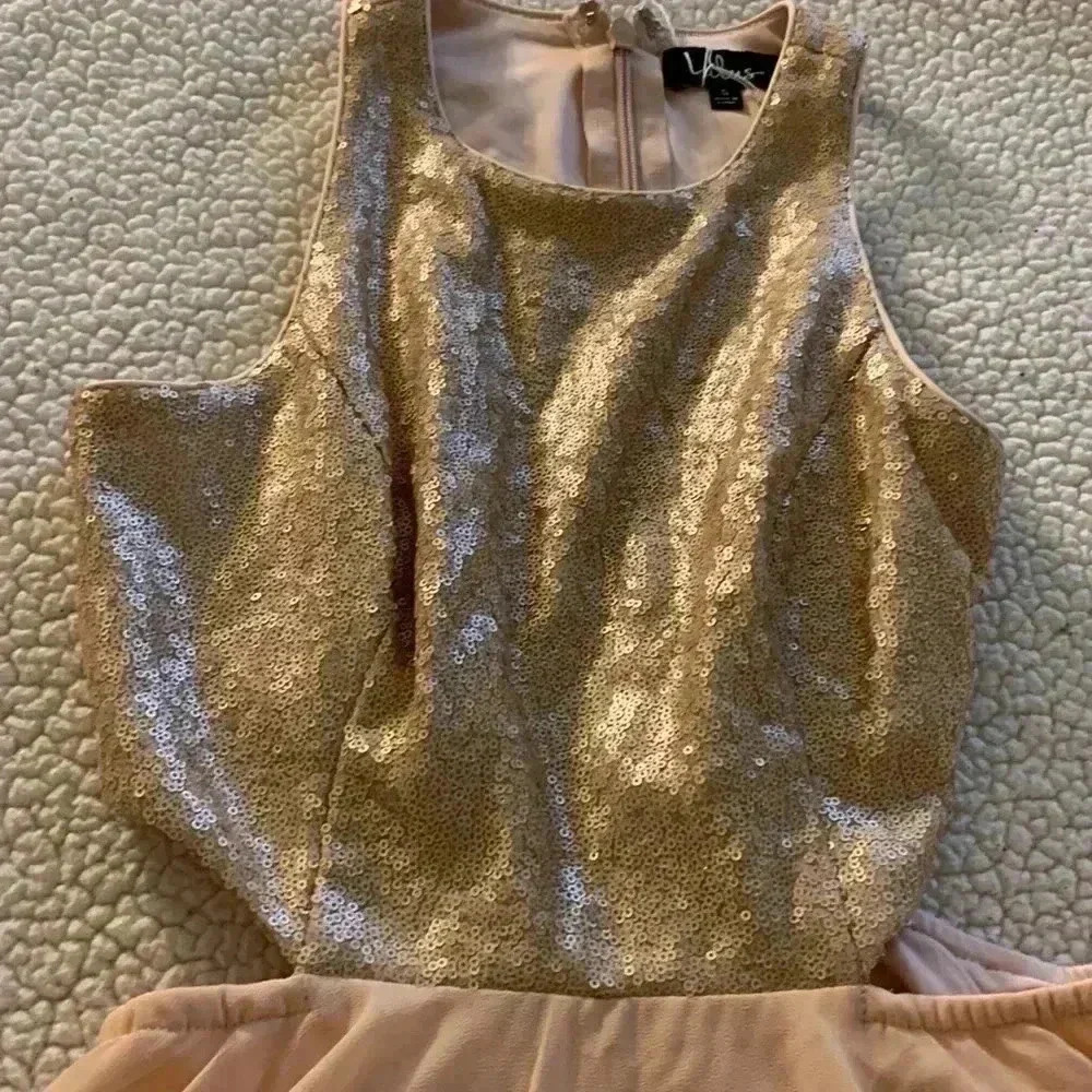 Lulus - Picture 3 of 4